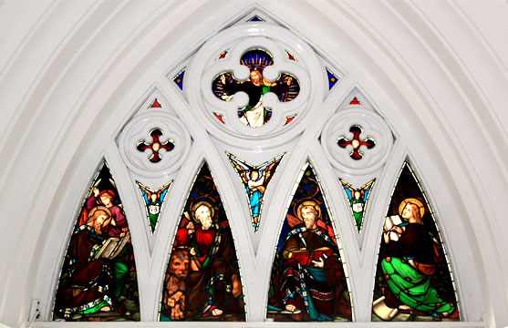 貝の白壁とステンドグラス「St. Andrew's Cathedral」 | AsiaX 貝の白壁とステンドグラス「St. Andrew's Cathedral」 | AsiaX