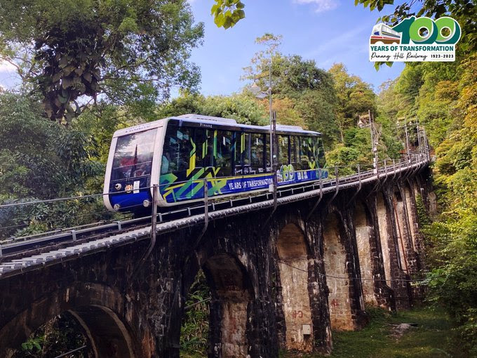 マレーシアペナンヒルのケーブルカー、100周年記念デザインで運行 AsiaX